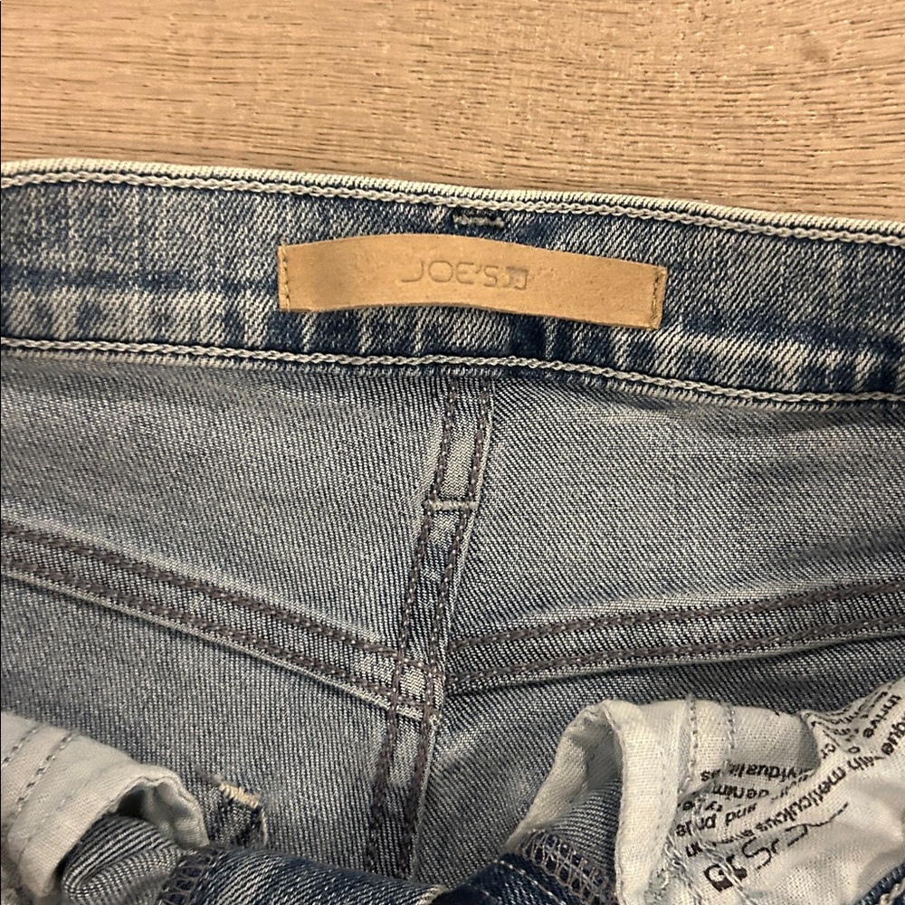 Joe's Jeans Wide Leg Flare Jeans in Medium Blue - Picture 4 of 7
